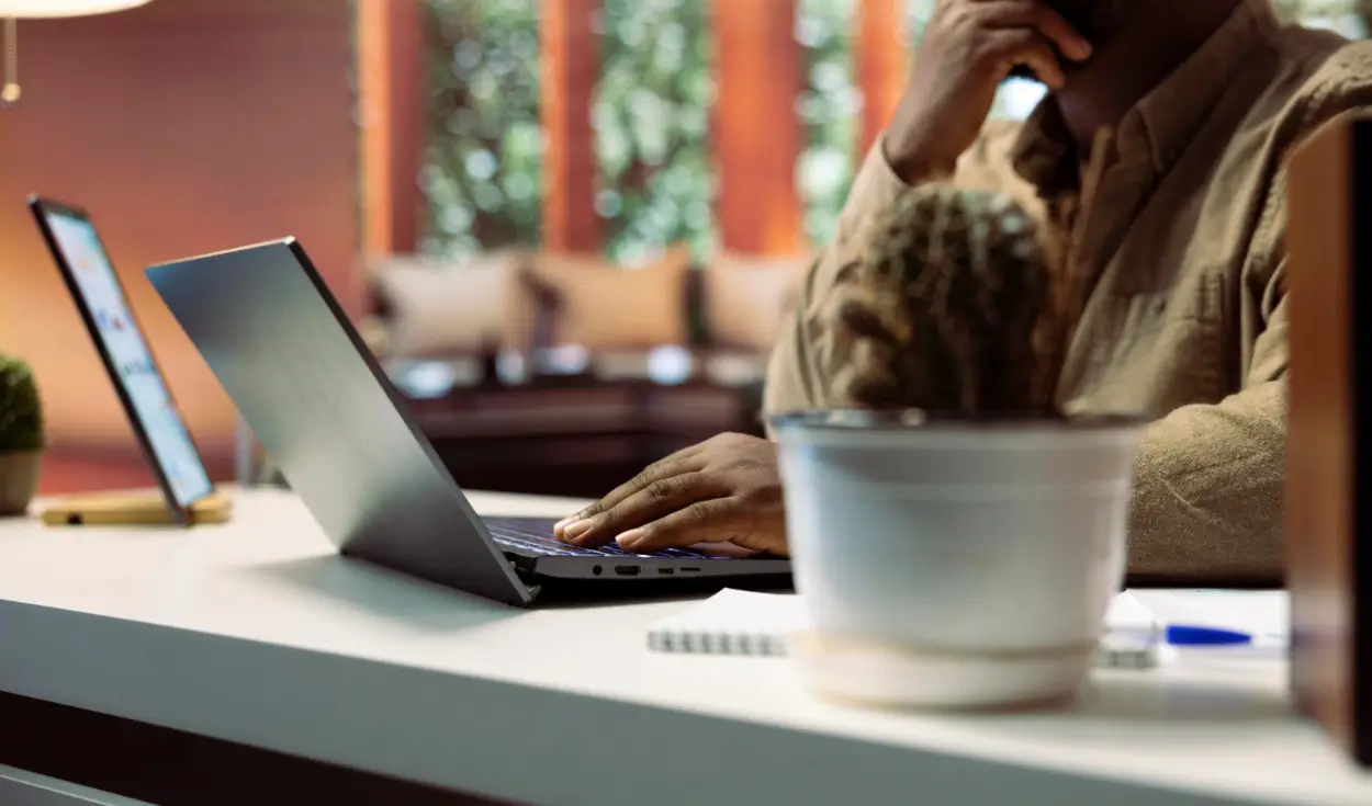 Onde encontrar trabalho remoto? 12 sites para vagas em tecnologia